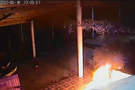 [Tin nhanh sáng 21-6-2022] Con rể ném ‘bom xăng’ vào nhà bố mẹ vợ cũ 