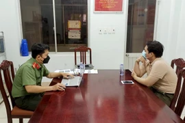 [Tin nhanh sáng 7-4-2022] Người rải tiền để quảng cáo bán đất bị phạt 7,5 triệu đồng