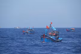 Điều tra vụ 6 tàu cá bị tấn công, 1 ngư dân bị bắn chết 