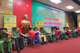 Lan toả phong trào hiến máu tình nguyện trong Công an quận Long Biên 