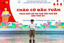 Chuyện về một tấm gương nhi đồng hiếu học