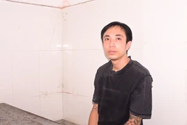 Nam học sinh 15 tuổi mắc bẫy lừa của kẻ vờ 'mang cơm cho vợ'