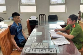 Thông tin mới nhất vụ đối tượng vờ mua xe ô tô, phóng chạy từ Thanh Trì về hồ Đền Lừ