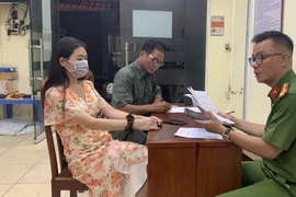 Chỉ huy Công an phường Vĩnh Tuy kịp thời làm 'trọng tài', hóa giải giao dịch nhầm... 250 triệu đồng