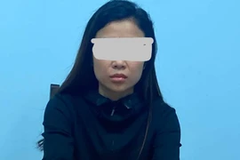 'Tú bà' tham gia đi bán dâm cùng nhân viên