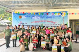 Nghĩa tình chiến sỹ Công an Hà Nội với người dân và đồng đội nơi biên cương