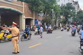 Niềm tin trước ‘bài toán’ trật tự giao thông khu vực cổng bệnh viện Thanh Nhàn
