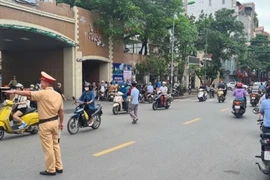 Niềm tin trước ‘bài toán’ trật tự giao thông khu vực cổng bệnh viện Thanh Nhàn