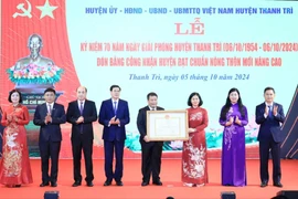 'Niềm vui nhân đôi' của người dân và chính quyền huyện Thanh Trì
