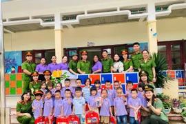 Tấm lòng của cán bộ, chiến sỹ Công an quận Hà Đông đến với vùng khó khăn tỉnh Bắc Giang