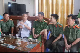 Khắc ghi, tri ân những đóng góp to lớn của lớp lớp thế hệ cha anh