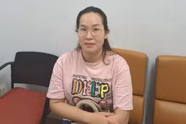 Tóm gọn người đàn bà bị truy nã đặc biệt nguy hiểm tại sân bay Nội Bài