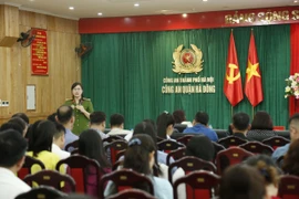 Chung tay bảo vệ con trẻ trước những mặt trái xã hội và ‘lằn ranh đỏ’ của pháp luật