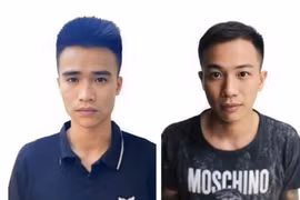 Bắt 2 đối tượng trốn truy nã đặc biệt ngay trong thời điểm mưa bão