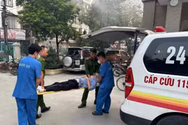 Buồn chán chuyện gia đình, cụ ông 78 tuổi lên cầu Nhật Tân định tự tử