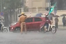 Sáng ngời hình ảnh người chiến sỹ Công an Thủ đô vì nhân dân phục vụ