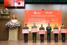 Phát động cán bộ, chiến sĩ Công an nhân dân sử dụng mạng viễn thông di động Gtel Mobile