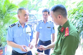 Phát hiện gần 2.800 chiếc bánh Trung thu không rõ nguồn gốc