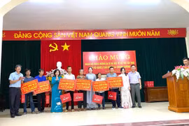 Hỗ trợ xây nhà tặng hộ nghèo và cận nghèo ở xã Khánh Thượng