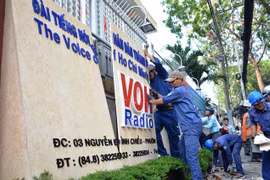 Ông Đoàn Ngọc Hải tiếp tục "dẹp" vỉa hè sau 10 ngày tạm ngưng