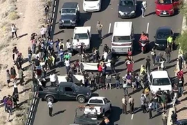 Mỹ: Chặn đường cao tốc, biểu tình chống ông Donald Trump