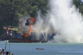 Indonesia đánh chìm "tàu ma"