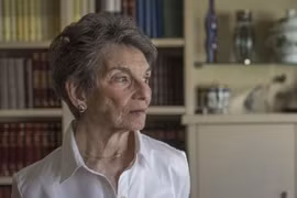 Kiện hãng hàng không vì bị đổi chỗ ngồi