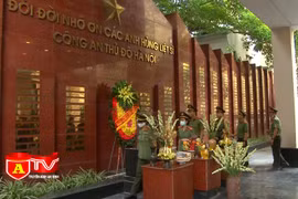 Cụm thi đua số 6 CATP Hà Nội dâng hương tưởng nhớ các Anh hùng liệt sỹ Công an Thủ đô