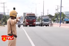 Xử lý nghiêm xe chở khách không đăng ký kinh doanh