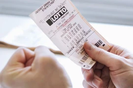 Nài nỉ người đến nhận... 47 triệu USD