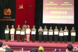 Nâng cao kỹ năng lãnh đạo cho cán bộ chỉ huy CATP Hà Nội