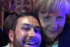 Thủ tướng Đức “lên bar” trước khi tham dự hội nghị G20