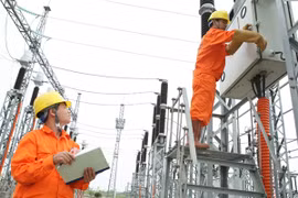 Chủ tịch UBND TP Hà Nội yêu cầu tạm dừng kế hoạch cắt điện trong những ngày nắng nóng