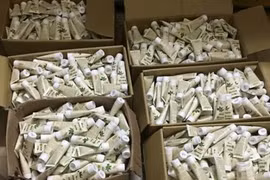 Phát hiện công ty sản xuất mỹ phẩm tại gia