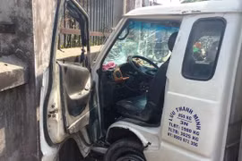 Người lái "xe ôm" thoát chết trong gang tấc khi tránh kịp tai nạn