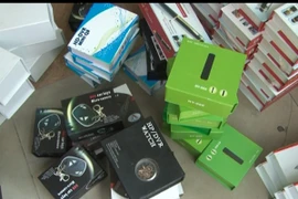 Bắt quả tang đối tượng vận chuyển camera theo dõi, thiết bị nghe lén