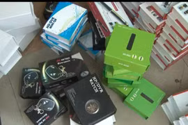 Bắt quả tang đối tượng vận chuyển camera theo dõi, thiết bị nghe lén