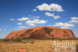 Bảy ngày vòng quanh Australia (1): Bí ẩn núi thiêng Uluru - Hòn đá giời ban
