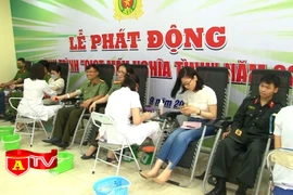Tuổi trẻ Công an Thủ đô với “Hành trình giọt máu nghĩa tình” 
