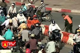 Mất an toàn giao thông khi đi ngược chiều 