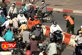 Mất an toàn giao thông khi đi ngược chiều 