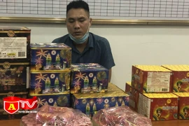 Bắt giữ đối tượng rao bán pháo bán trên mạng xã hội