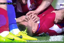 Fernando Torres tạm thoát khỏi lưỡi hái tử thần