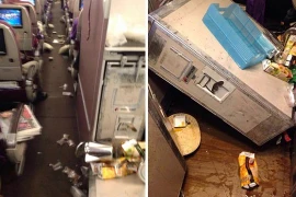 Máy bay Malaysia rung lắc, nhiều người bị thương