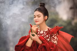Ca sĩ Phạm Phương Thảo: "Tôi sợ cha mẹ khuất núi mà mình không về kịp"