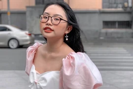 Cuộc sống hiện tại và thực hư tin đồn mối quan hệ rạn nứt giữa Phương Mỹ Chi và ca sĩ Quang Lê