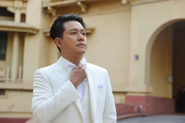 Tuấn Hưng làm liveshow, dành phần lớn thời lượng tri ân nhạc sĩ Ngọc Châu