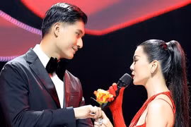 Lệ Quyên thăng hoa trong đêm nhạc có 4.000 khán giả, công khai tình yêu đẹp với Lâm Bảo Châu