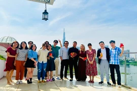 Hình ảnh hiếm hoi của Hồ Hoài Anh sau ồn ào đi nước ngoài không xin phép