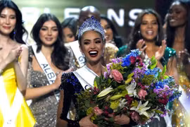 Giải thưởng gây khó hiểu của ban tổ chức "Hoa hậu Hoàn vũ 2022"